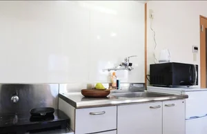 キッチン IH卓上あり! キッチン器具も多数あり! 長期の滞在でも自炊できて健康面に考慮していただけます♪