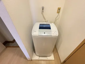 シューボックスも収納大容量♪洗濯機は室内に設置しております♪