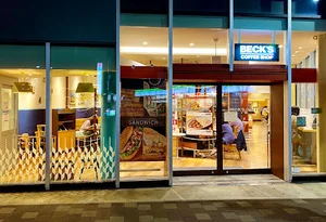 BECK'S COFFEE SHOP 関内まで徒歩11分