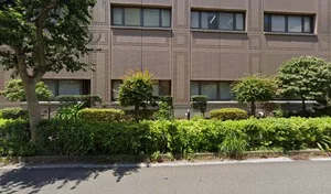 横浜市立大学附属市民総合医療センター図書室まで徒歩6分