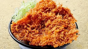 宅配とんかつ専門店 かさねや関内店まで徒歩8分