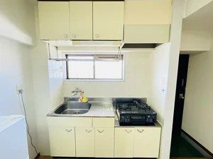 ２口コンロ付♪スーパーで食材を買ってきたらすぐにお料理に取り掛かれます！