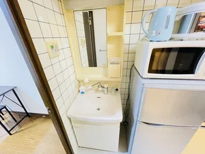 嬉しい独立洗面台付★☆忙しい朝でも余裕をもって身だしなみが整えることができます♪