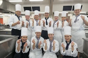 横浜調理師専門学校まで徒歩12分