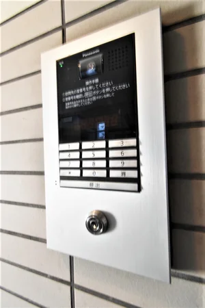 特に女性には嬉しい　オートロック機能。セキュリティ対策も♪