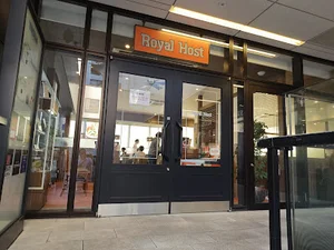 ロイヤルホスト横浜駅前店まで徒歩14分