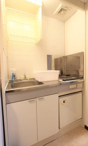 ※炊飯器・鍋フライパン・掃除機・アイロン・空気清浄機・HDD・ブルーレイレコーダーは現在設置しておりません。