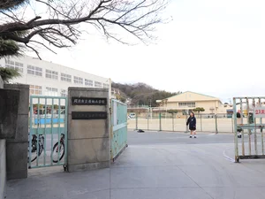 尾道市立吉和小学校まで徒歩3分