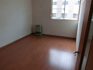 のマンスリーマンション・ウィークリーマンション「レオパレス景雲 104(No.448573)」メイン画像