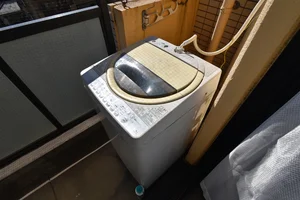 洗濯機あり!洗濯洗剤もあり! 毎日洗濯ができるので清潔にお過ごしいただけます♪