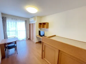 河瀬駅（滋賀県）のマンスリーマンション・ウィークリーマンション「レオパレスＳｐａｒｒｏｗ 104(No.450760)」メイン画像