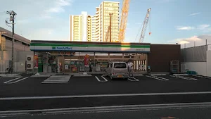 ファミリーマート 広島宇品東六丁目店まで徒歩7分