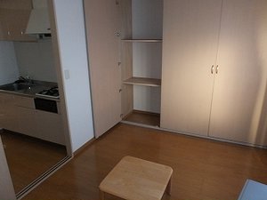 のマンスリーマンション・ウィークリーマンション「レオパレスマイルストーン 302(No.465767)」メイン画像