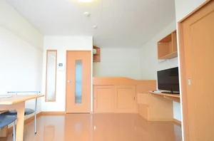 香川県のマンスリーマンション・ウィークリーマンション「レオパレスｐｉｎｅ　ｃｒｅｓｔ 106(No.466849)」メイン画像