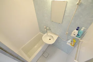 ﾎﾞﾃﾞｨｿｰﾌﾟやｼｬﾝﾌﾟｰ、ﾘﾝｽなども揃えております。お風呂用洗剤も完備です(^_-)-☆