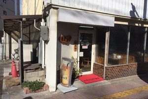 常盤食堂まで徒歩2分、200ｍ。