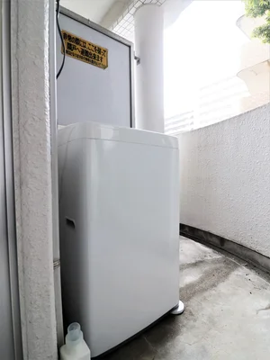 屋外洗濯機置き場