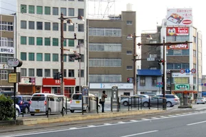路面電車大雲寺前駅まで徒歩4分、230ｍ。岡山駅周辺のマンスリーマンションで、利便性は抜群です◎