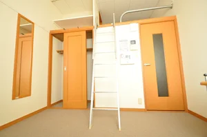 高岡駅（富山県）のマンスリーマンション・ウィークリーマンション「レオパレスこしだ 205(No.473292)」メイン画像