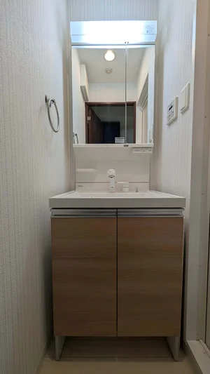 独立洗面台付き♪洗濯機も♪