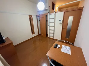 信州大学医学部附属病院周辺のマンスリーマンション・ウィークリーマンション「レオパレス東町 201(No.478143)」メイン画像