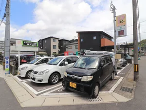 SFGパーキング12まで徒歩1分、81m