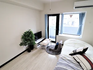 窓が大きく、外光を取り込みやすいので、室内が明るいです バルコニーに出入りがしやすい♪