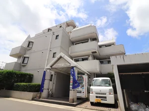 鉄筋コンクリート造の1Kマンション 鹿児島中央駅へ徒歩圏内でセキュリティに考慮された物件!