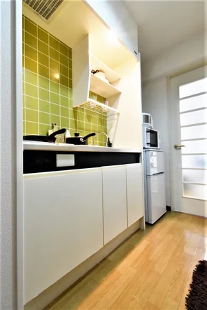 システムキッチン 1口IHコンロ付 冷蔵庫・電子レンジ・炊飯器・電気ケトルなど家電類も豊富!