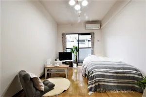 デザイン照明でオシャレに! エアコン有で一年を通して快適な室温でお過ごしいただけます。