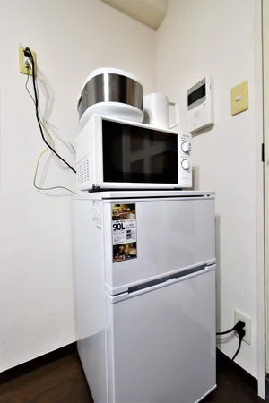 冷蔵庫・電子レンジ・炊飯器・電気ケトルなどあり！　ホテルにはないラインナップが嬉しい♪
