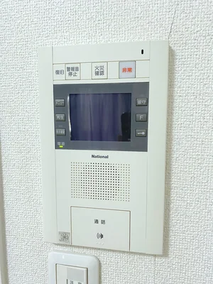 モニター付きインターホンもあります♪