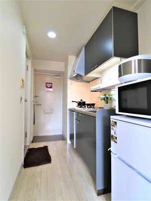 家電類も豊富で調理器具や食器類なども多数取り揃えております!