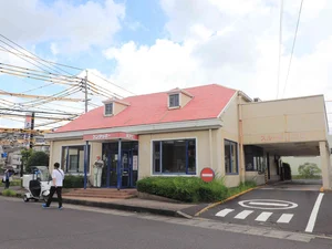 ケンタッキーフライドチキン南鹿児島店まで徒歩3分、240m