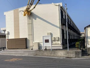 千代崎駅（三重県）のマンスリーマンション・ウィークリーマンション「レオパレスフリーダム鈴鹿 210(No.480134)」メイン画像