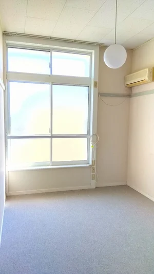 のマンスリーマンション・ウィークリーマンション「レオパレスアムールハウス 102(No.481205)」メイン画像