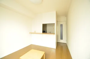 富山県のレオパレスセンター富山のマンスリーマンション・ウィークリーマンション「レオパレスラフィーネ 109(No.481392)」メイン画像