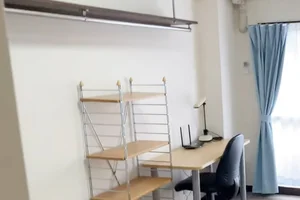 ◆コート掛けるスペースもあり、広々と使えるお部屋です♪