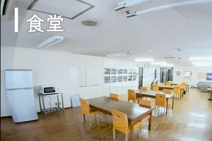お食事処に冷蔵庫とレンジあります◎