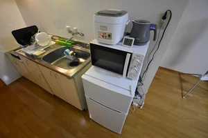 冷蔵庫も完備なので自炊や料理に最適♪長期の出張にお勧め★岐阜県各務ヶ原市ウィークリーマンションの人気物件♪【格安】