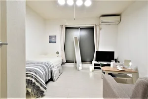 エアコン付きで姿見もあり身支度に便利！