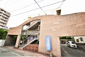 健軍にあり熊本動植物公園近く！　敷地外駐車場あり！　車移動にも適した立地で便利です♪　