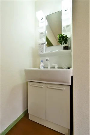 独立洗面台付きで朝支度やお風呂上りに便利！　女性に嬉しい設備で満足度も高い♪