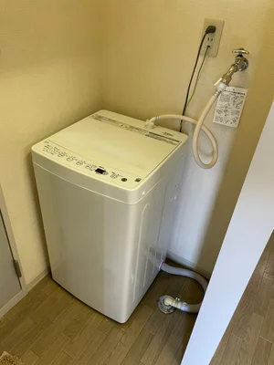 【洗濯機画像】ホテルと違い洗濯機がある生活は良いですね♪7日以上の利用なら岐阜市中心部ウィークリーマンションをご利用下さい★洗濯洗剤も完備‼