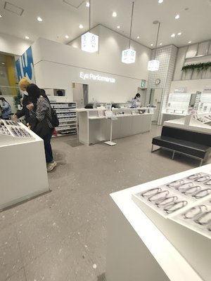 Zoff イオンモール各務原インター店まで車で6分
