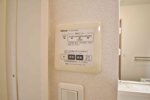 浴室乾燥付きなので室内干しでも楽々♬