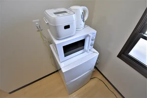 【家電画像】テレビ、洗濯機、冷蔵庫は完備♪岐阜県可児市ウィークリーマンションの標準設備で追加料金0円♪人気の理由がここにあります。