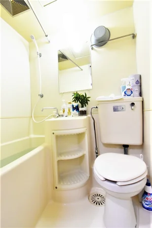 シャンプー・コンディショナー・ボディーソープやお風呂洗剤・トイレットペーパーやトイレ洗剤など備品！