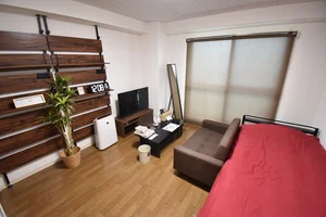 近隣にはドラッグストアやスーパーなどもございますのでとても生活しやすい環境です(^_-)-☆