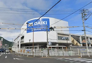 DCMダイキ 善通寺店まで徒歩9分、700m｡